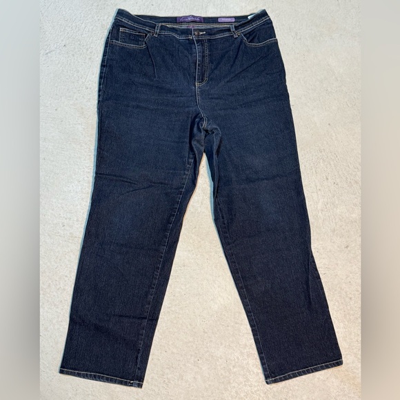 Gloria Vanderbilt Women's Blue Straight Leg Jeans Amanda Size 16W SM 244 - Picture 1 of 4